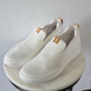 Sofft Women's White Slip-On Knit Loafers with Tan Pull Tabs Size 8.5